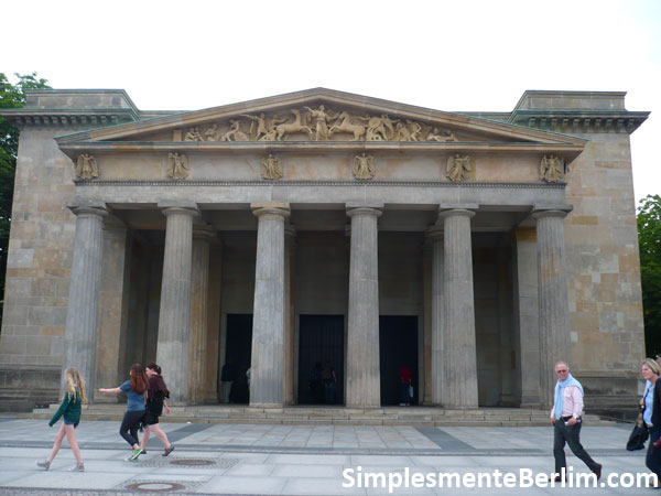 Neue Wache: Memorial para as Vítimas da Guerra e da Tirania em Berlim Neue Wache