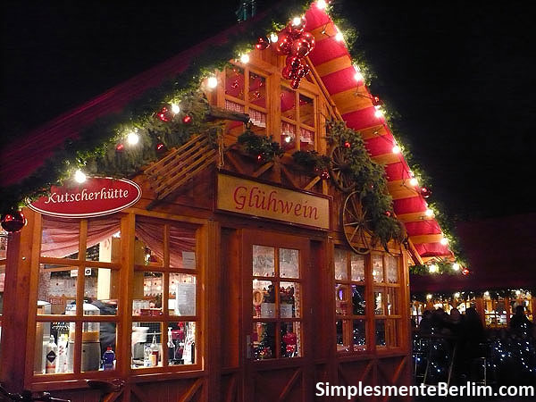 Feira de natal na Rotes Rathaus (Prefeitura de Berlim)