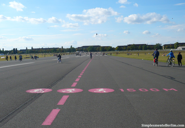 Tempelhofer Park (Parque Tempelhof)