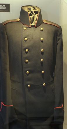 Uniforme que lembras as tropas de libertação (Fonte: de.wikipedia.org/wiki/Lützowsches_Freikorps)