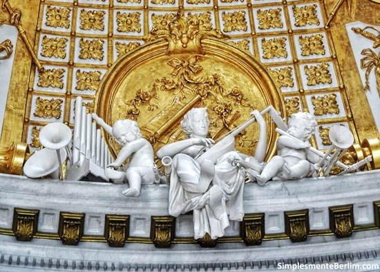 Salas do Palácio Sanssouci Salas do Palácio Sanssouci
