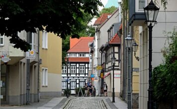 Um passeio pela Alt-Stadt Spandau (Centro Histórico de Spandau) Centro histórico de Spandau