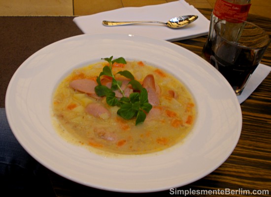 Sopa de batatas berlinense Sopa de batatas berlinense